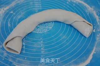 葱香油渣饼的做法步骤：5
