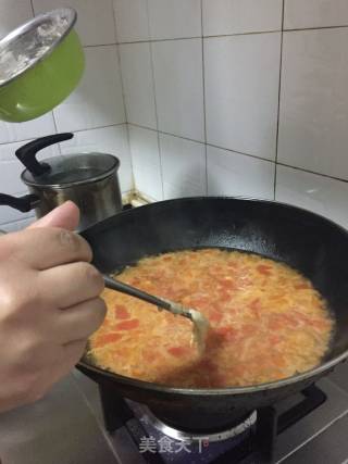 西红柿疙瘩汤的做法步骤：5
