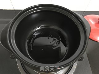 砂锅腊肠煲仔饭的做法步骤：2
