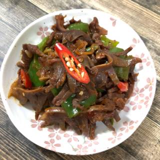 辣炒鸭胗的做法步骤：4