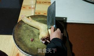 猪脚解剖法的做法步骤：4