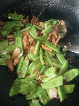干煸豆角的做法步骤：6