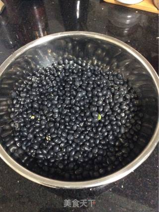 醋泡黑豆的做法步骤：2