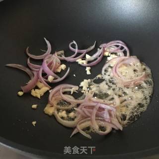 咖喱海鲜乌冬面的做法步骤：12