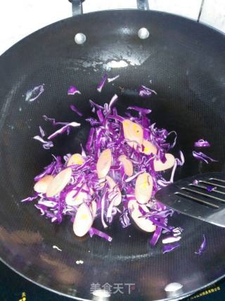 “ 花样美食 ”紫甘蓝火腿意面的做法步骤：3