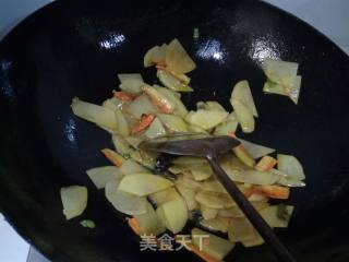 土豆炖干豆腐的做法步骤：4
