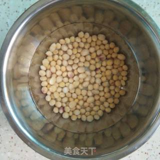 炸酥豆的做法步骤：1