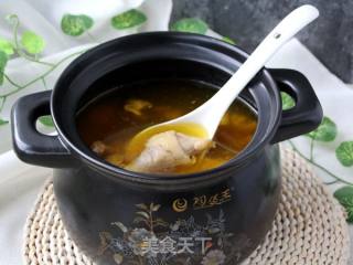 姬松茸玉竹鸡汤的做法步骤：5