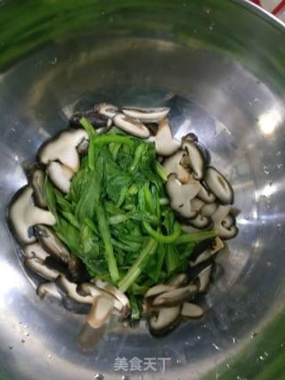 水煮肉片的做法步骤：1
