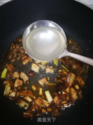 红烧刀鱼的做法步骤：4