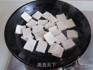 茶树菇千叶豆腐煲的做法步骤：2