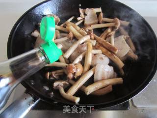 茶树菇千叶豆腐煲的做法步骤：6