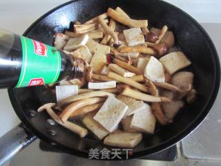 茶树菇千叶豆腐煲的做法步骤：9