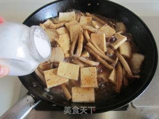 茶树菇千叶豆腐煲的做法步骤：10