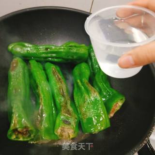 有荤有素手残也会做的下饭菜--青椒塞肉的做法步骤：12