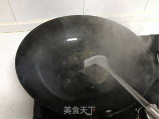土豆蘑菇烧排骨的做法步骤：1