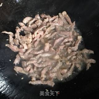 蒜苔木耳炒肉丝的做法步骤：8