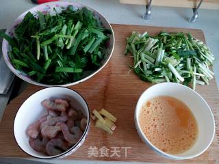 韭菜虾仁炒蛋的做法步骤：2
