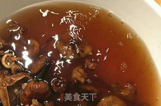 小鸡炖蘑菇的做法步骤：1