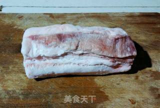重庆乡宴江湖菜——重庆咸烧白(梅菜扣肉)的做法步骤：1