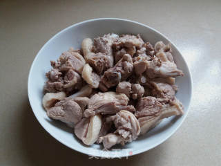 酱香豆豉鸭煲的做法步骤：3