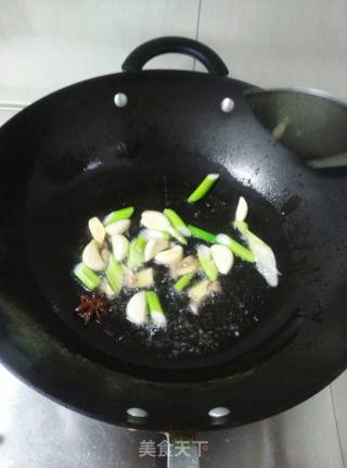 胡萝卜炖鸡腿的做法步骤：4