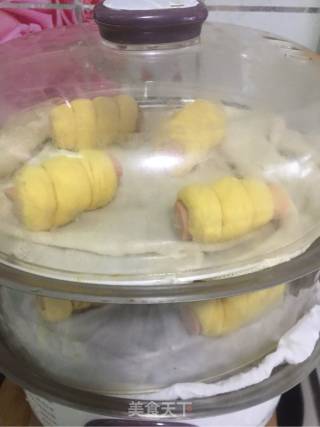 中式热狗－南瓜香肠花卷的做法步骤：5