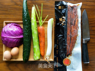 七彩烧汁鳗鱼的做法步骤：1