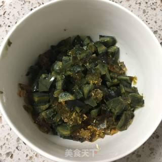 皮蛋瘦肉粥的做法步骤：1