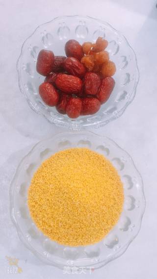 红枣桂圆小米粥的做法步骤：1