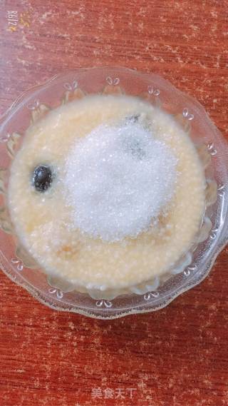 红枣桂圆小米粥的做法步骤：3