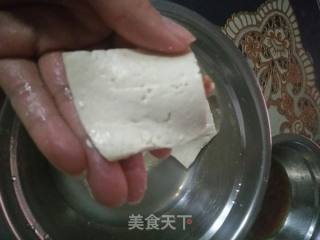 豆腐酿肉的做法步骤：1