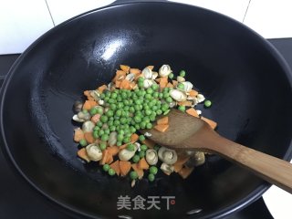 草菇虾仁的做法步骤：8