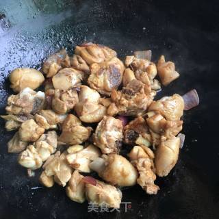 咖喱鸡盖浇饭的做法步骤：4