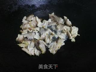 腊肉炒大蒜的做法步骤：5