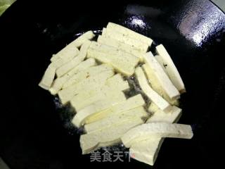 鱼香豆腐条的做法步骤：5