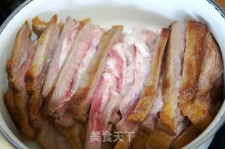 梅菜扣肉的做法步骤：9