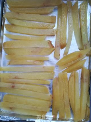 烤箱薯条的做法步骤：6
