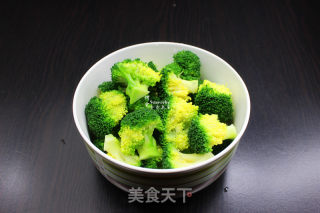 劲道鲜美海鲜面的做法步骤：4