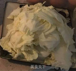 真开胃！爽口醋熘白菜，下饭了不得的做法步骤：1