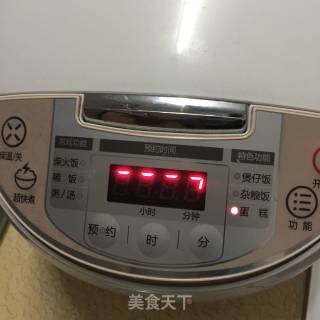 电饭煲版海绵蛋糕的做法步骤：7