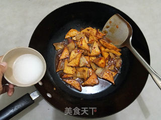 咸肉烧豆腐的做法步骤：13