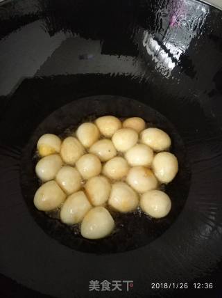 虎皮鹌鹑蛋的做法步骤：2