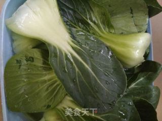 蒜香上海菜的做法步骤：1