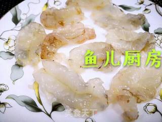 白贝海虾鸡蛋羹──“鱼儿厨房”私房菜的做法步骤：2