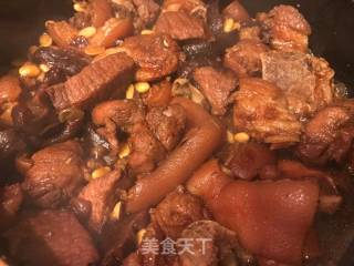黄豆香菇焖猪脚的做法步骤：6