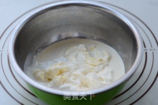 轻乳酪蛋糕的做法步骤：1