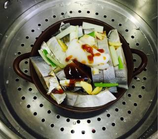 萝卜蒸鲳鱼干的做法步骤：5