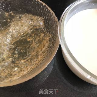 椰丝牛奶冻的做法步骤：4