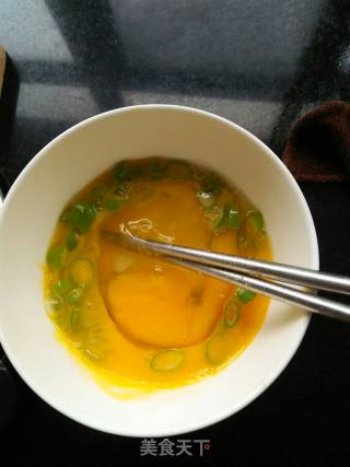 茄汁鸡蛋豆干的做法步骤：2